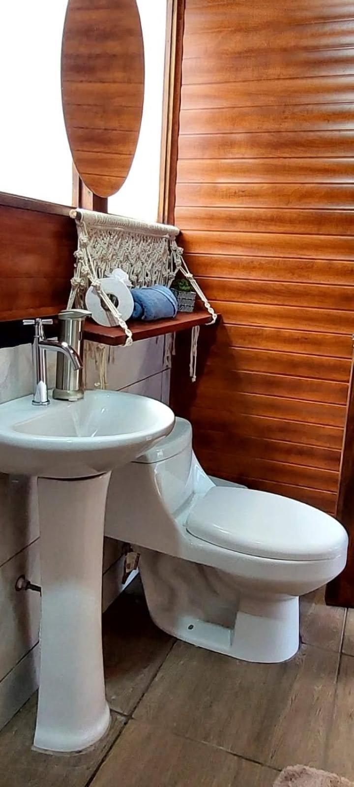 Casita Happy Feet And Tours Corcovado Hotel Drake Bay ภายนอก รูปภาพ